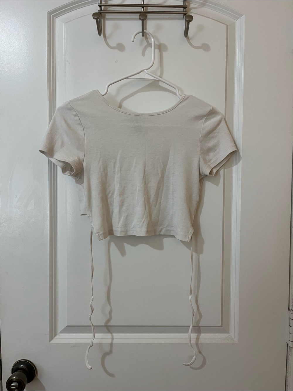 H&M White Short-Sleeve Crop Top with Back Tie